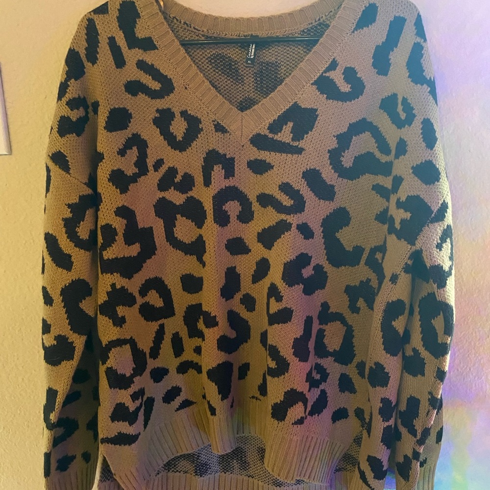 Anthropologie Tan and Black Leopard V-Neck Sweater